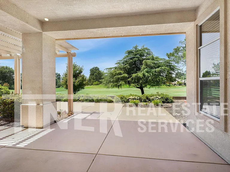7401 Acorn Glen Loop — Photo 2