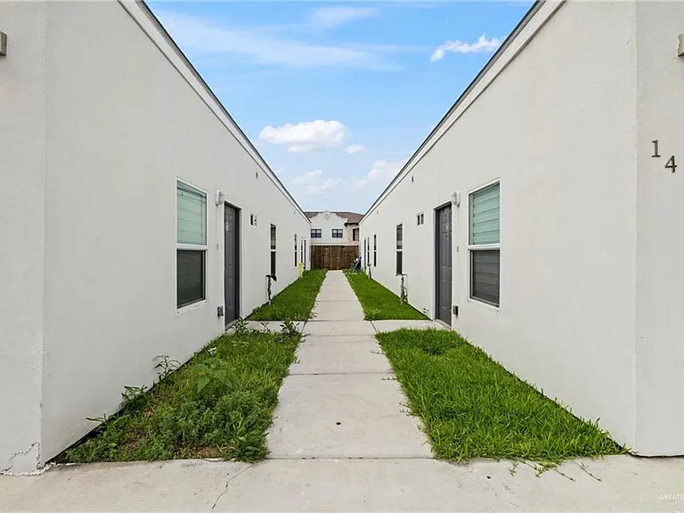 1408 E Hibiscus Ave #2 — Photo 15