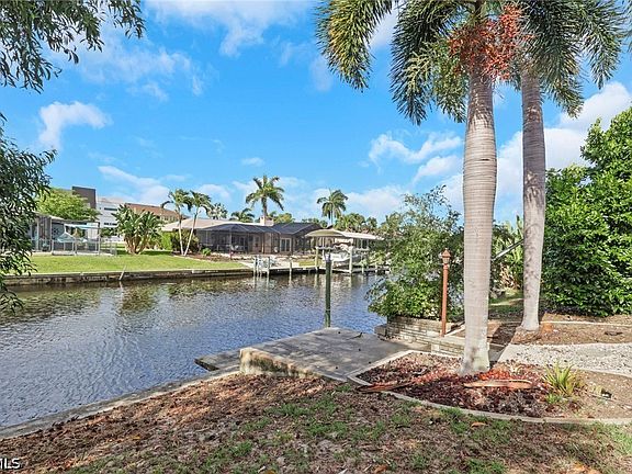 5th image of 1890 Coral Point Dr