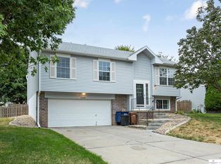 13606 S 32nd St, Bellevue, NE 68123