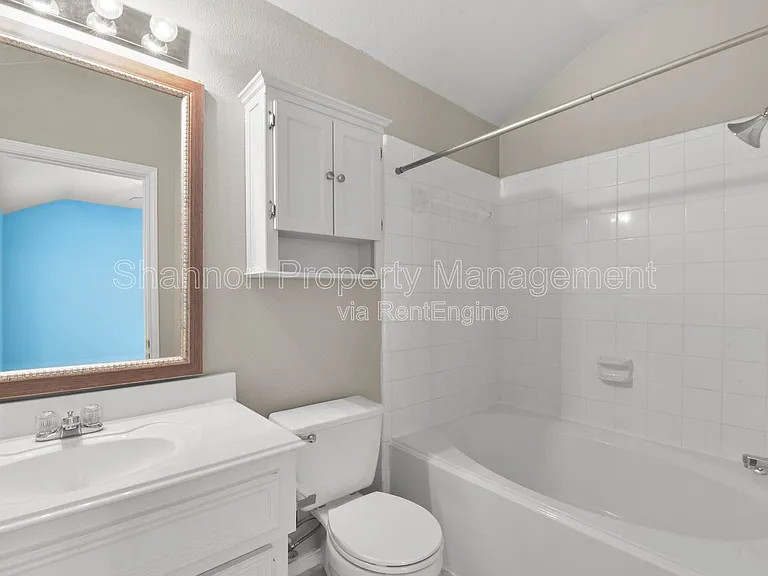 2711 Polk St — Photo 22