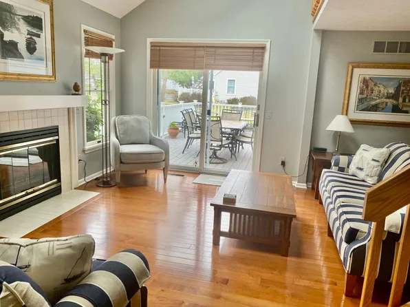 (undisclosed Address), Canandaigua, NY 14424