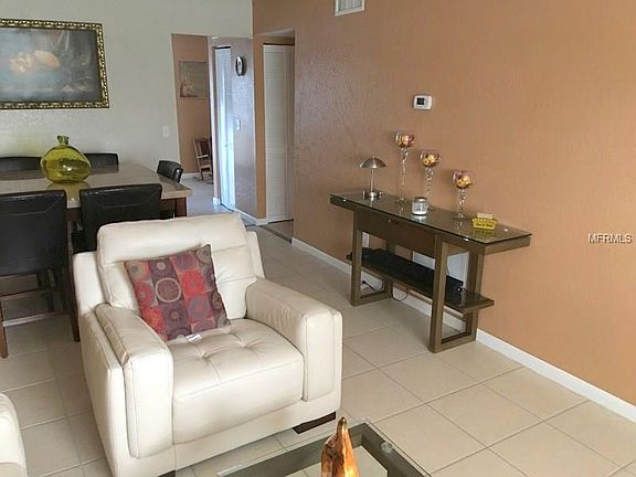 5th image of 16139 Foxfire Dr