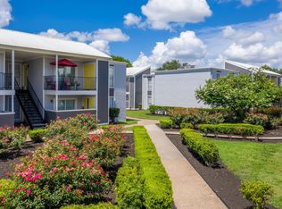 Brays Villa, Houston, TX 77096