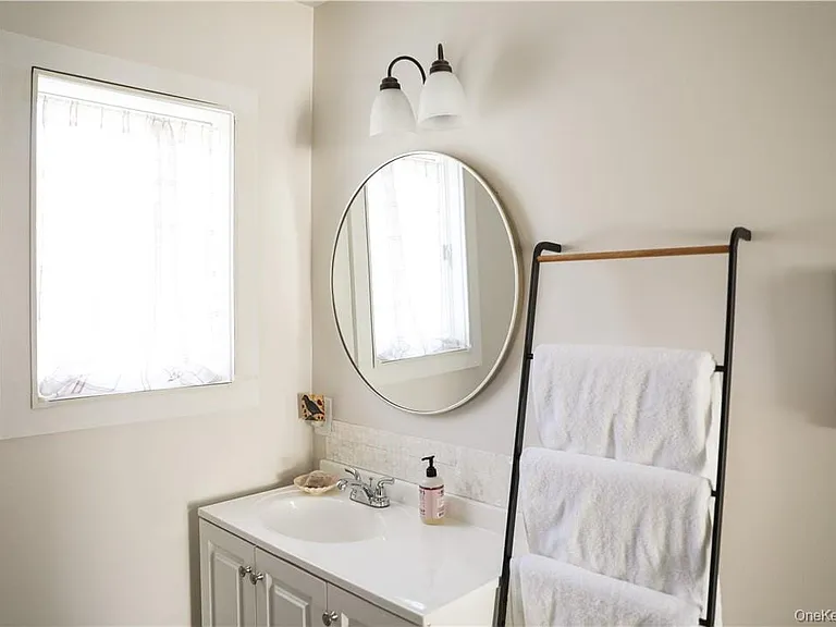 272 Main St #2 — Photo 17