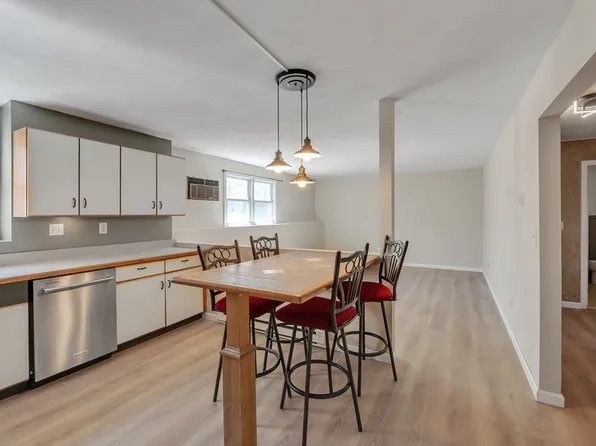 641 S Washington St APT 3, North Attleboro, MA 02760