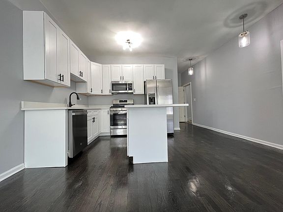 2nd image of 2316 N California Ave #7-1
