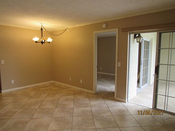 3rd image of 1628 SE Green Acres Cir APT I101