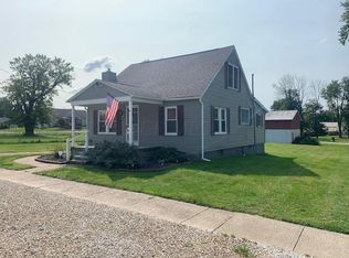 116 4th St, Hebron, OH 43025