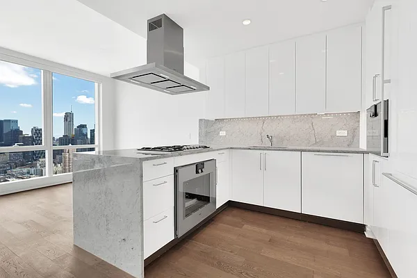 Rented by Cooper & Cooper Real Estate | media 19