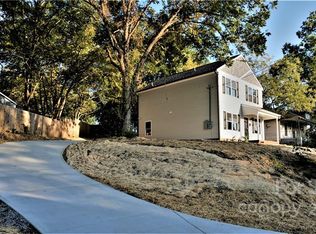 231 Broad Dr, Concord, NC 28025