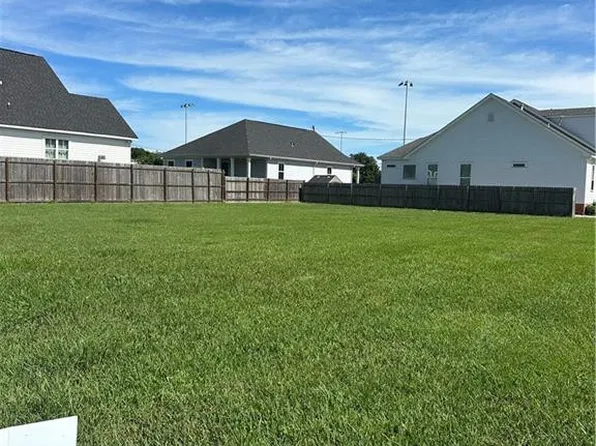 1815 Rose St, Arabi, LA 70032