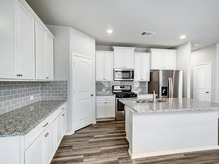 9304 Colonial Bent Ct — Photo 8