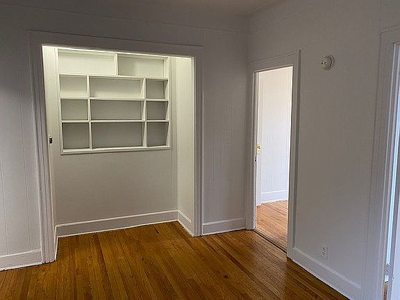 3rd image of 2907 Ditmars Blvd #2