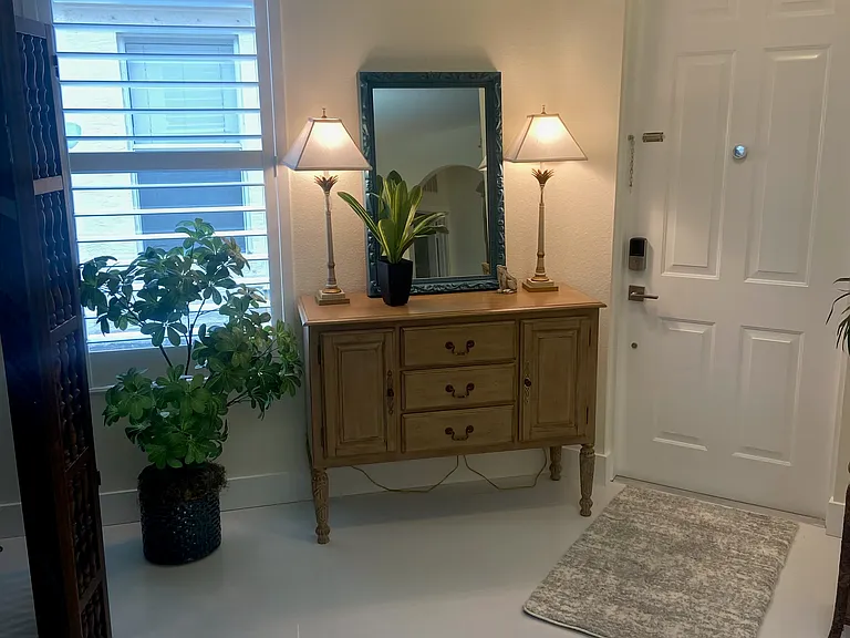 253 SW Coconut Key Way — Photo 9