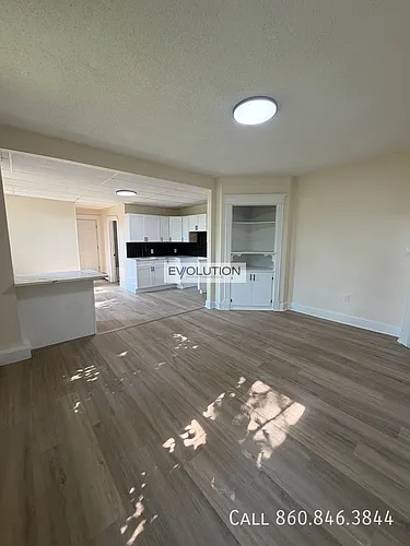 906 Park St #3W Photo 1