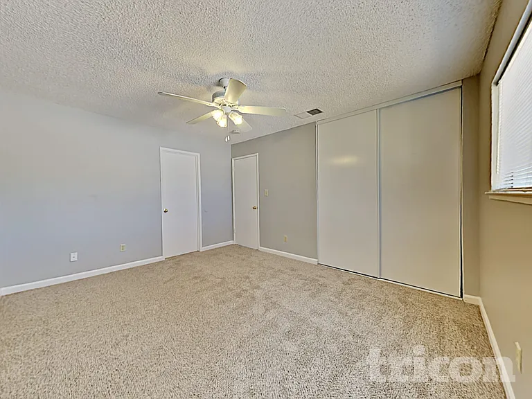 2333 Nancy Ln — Photo 5