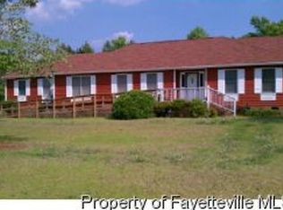 1446 Sand Hill Rd, Hope Mills, NC 28348