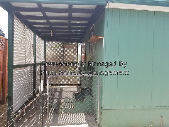 2nd image of 2250 1/2 W Sussex Ave