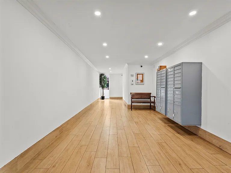 5055 Coldwater Canyon Ave #217 — Photo 37