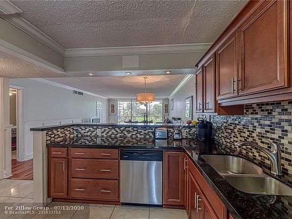 4th image of 3351 S Palm Aire Dr APT 310
