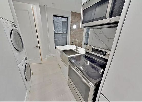 1st image of 330 E 18th St #B