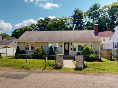 86 Bowdoin Ave, Waltham, MA, 02451