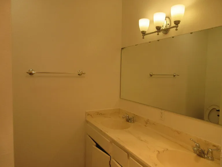 8865 Independence Ave #26 — Photo 23