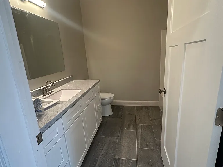 567 Dupont Rd #303 — Photo 4
