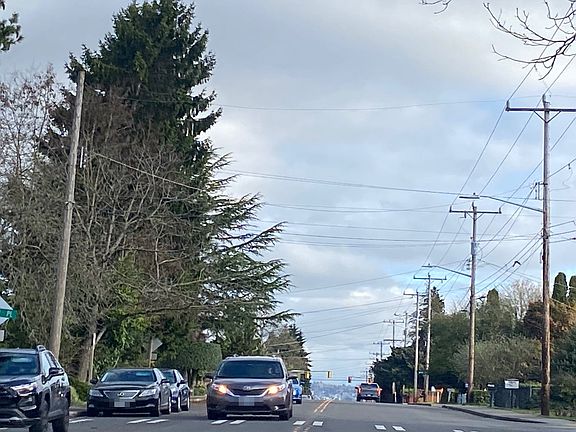 4th image of 2421 S 131st Pl