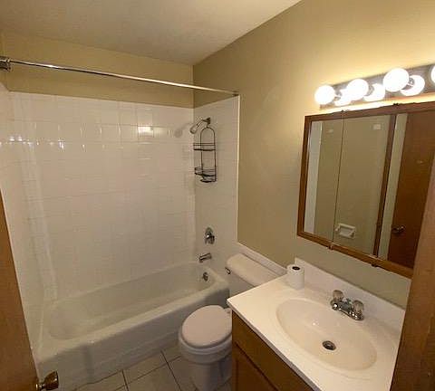 4th image of 2939 E Adams Ave #5