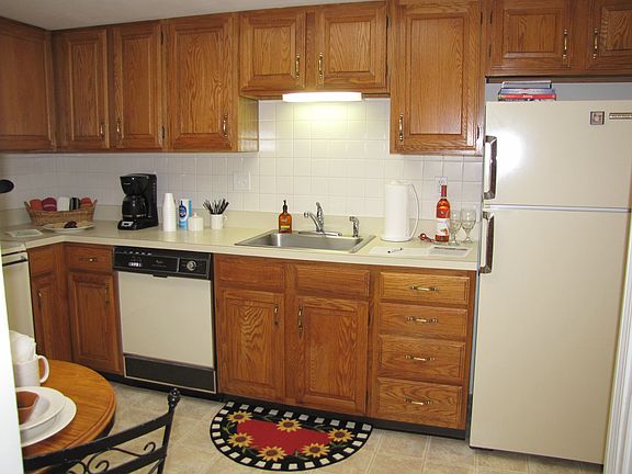 5th image of 1030 N Harrison Ave APT 306