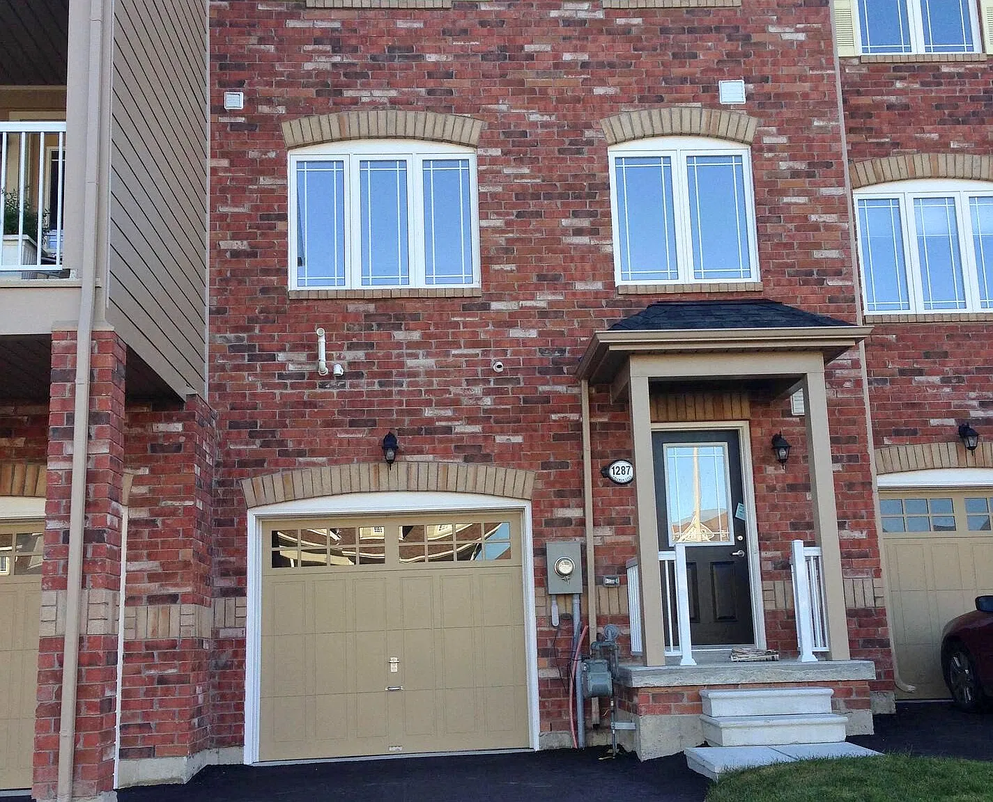 3 bed, $2,600 — Photo 2