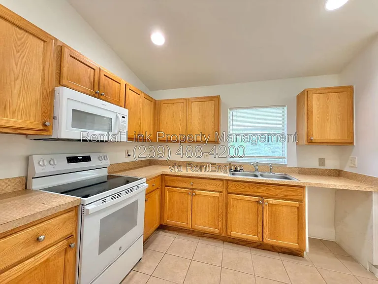 4867 30th St SW — Photo 15