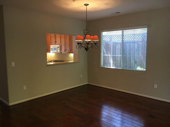 5th image of 1425 Cypress Ct