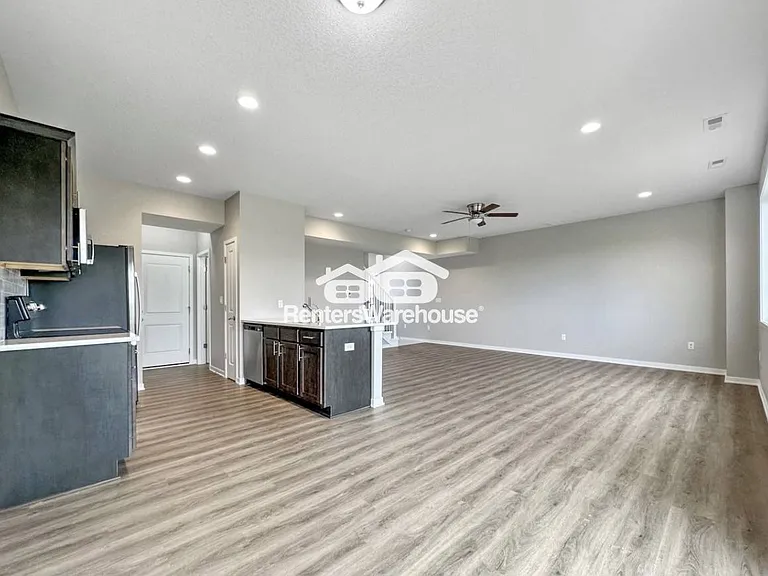 7000 Lake Ridge Ave #13 — Photo 3
