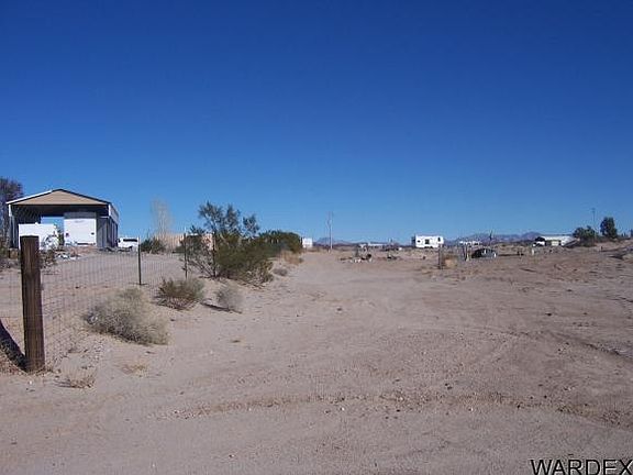 4th image of 28591 Desert Heights Dr