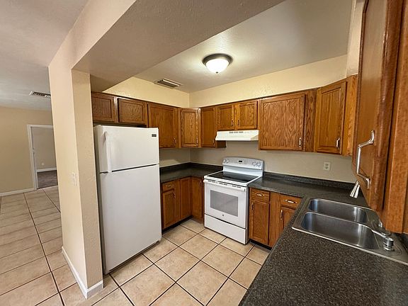 5th image of 1573 Fort Smith Blvd
