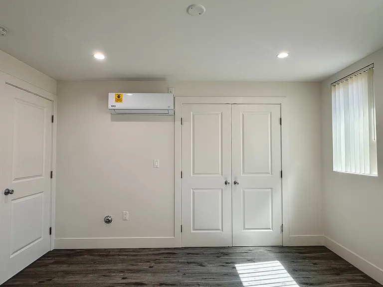 11512 Oxford Ave — Photo 25