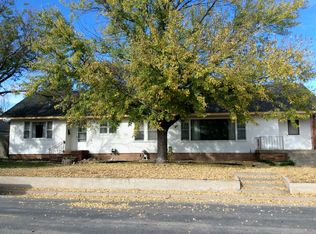 697 I St, Phillipsburg, KS 67661