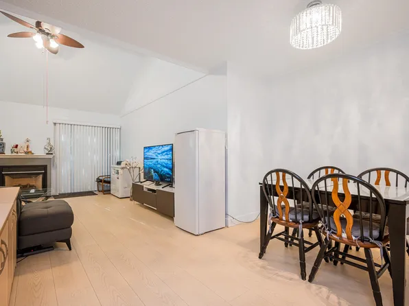 4814 Fernglen Dr, Burnaby, BC V5G 3V7