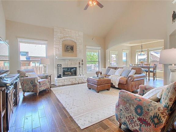 4th image of 2801 Saint Rodrigo Ct
