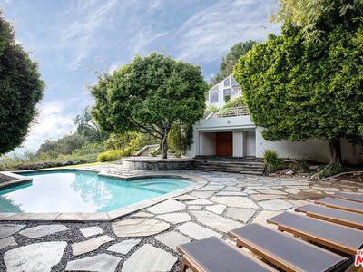 9610 Oak Pass Rd, Beverly Hills, CA, 90210