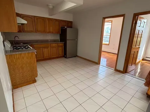 (undisclosed Address), Brooklyn, NY 11204