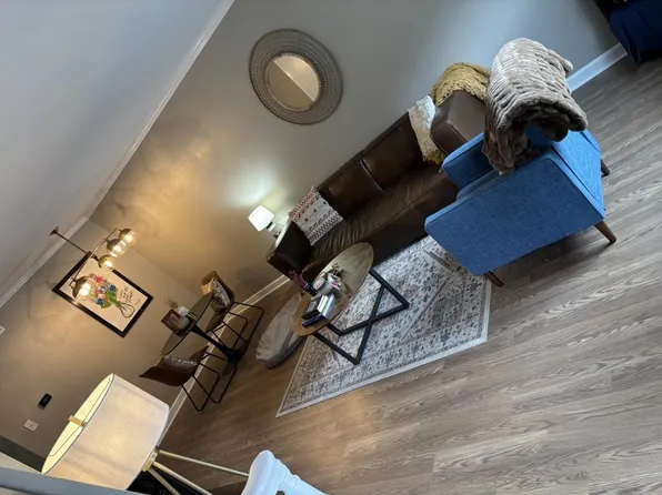 5726 Quince Rd APT 2, Memphis, TN 38119