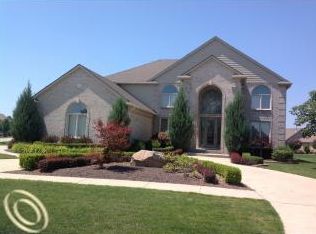 54367 Carnation Dr, Macomb, MI 48042