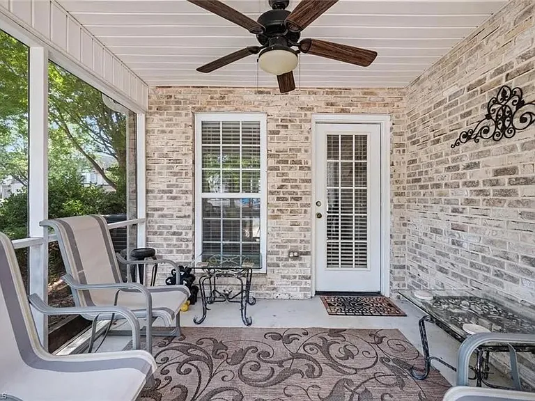326 Summergate Dr — Photo 15