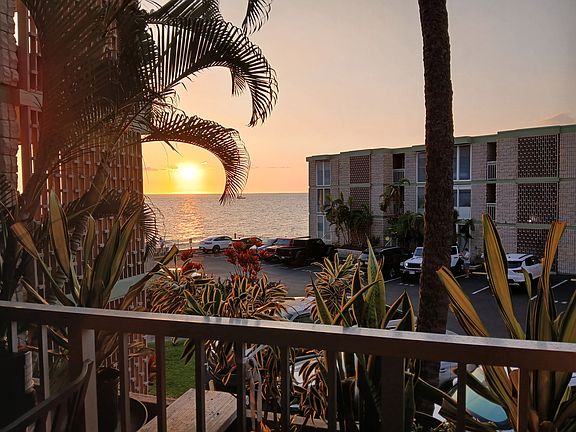 2nd image of 75-6016 Alii Dr APT 238