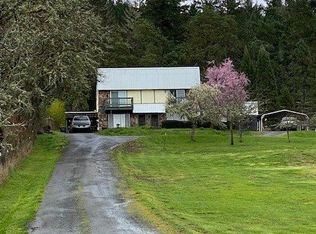 982 N Comstock Rd, Sutherlin, OR 97479