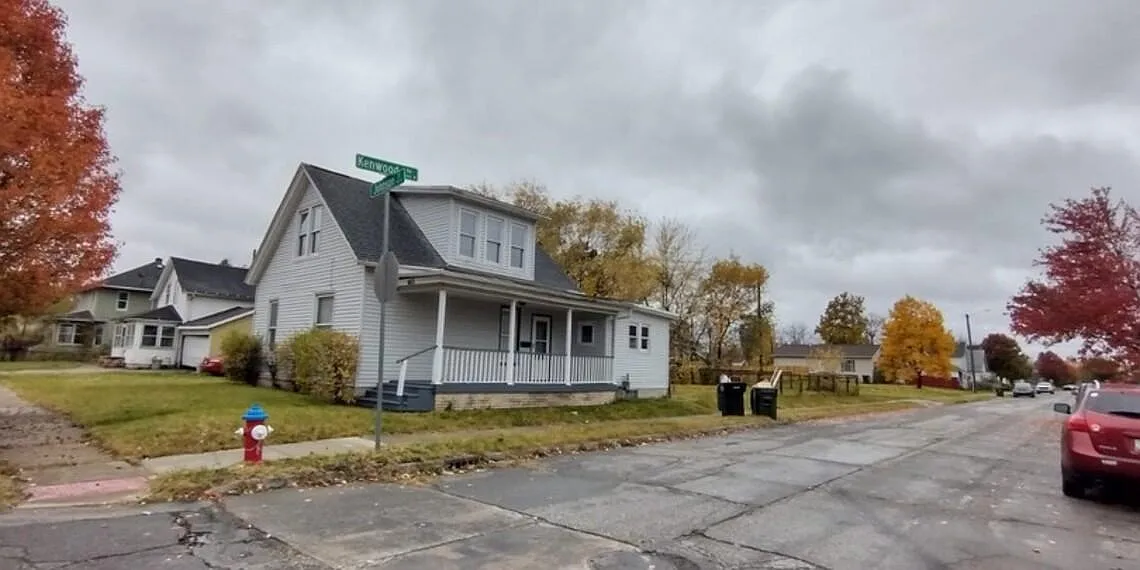 407 Johnson St photo 1